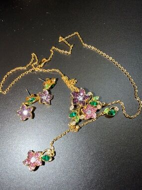 Danbury Mint Blooming Crystal Necklace And Earrings (3)